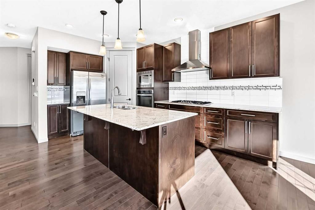 124 Nolanfield Way NW, Calgary — photo 5 of 50