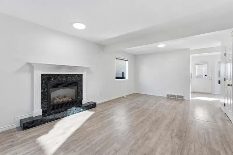 2, 2132 35 Avenue SW, Calgary — photo 5 of 30
