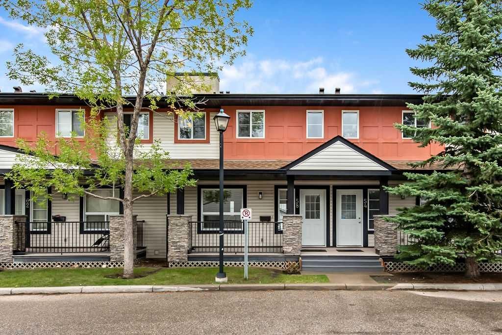 58 Eversyde Common SW, Calgary — photo 2 of 37