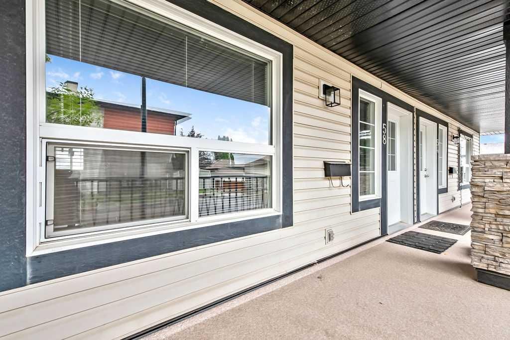 58 Eversyde Common SW, Calgary — photo 5 of 37