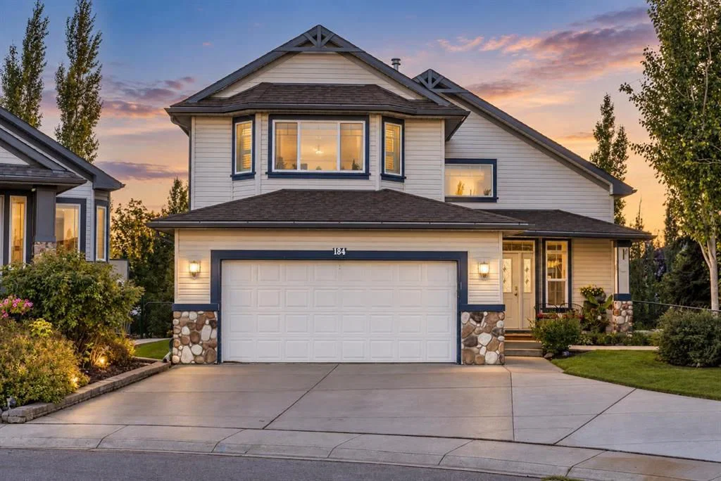 184 Cove Crescent, Calgary — detached for sale