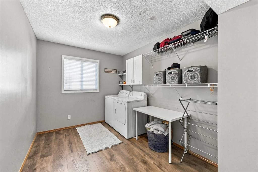 184 Cove Crescent, Chestermere — photo 5 of 49