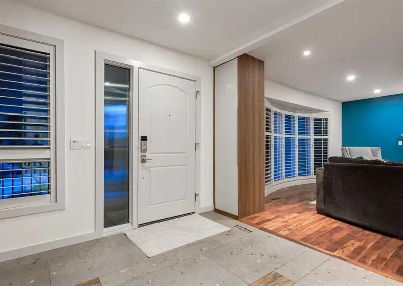 871 Oakside Circle SW, Calgary — photo 2 of 49