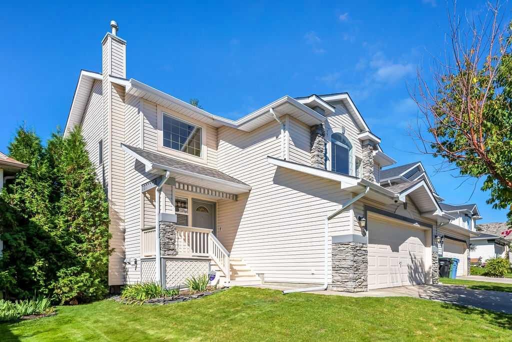 472 Douglas Glen Point SE, Calgary — photo 2 of 50