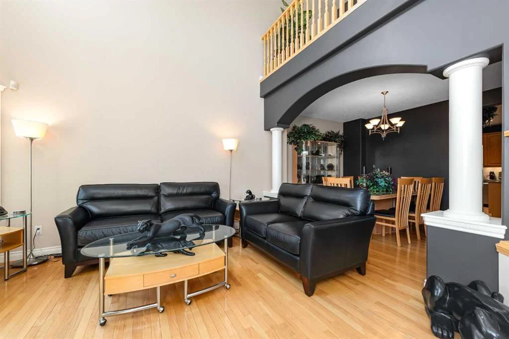 112 Cove Crescent, Chestermere — photo 4 of 39