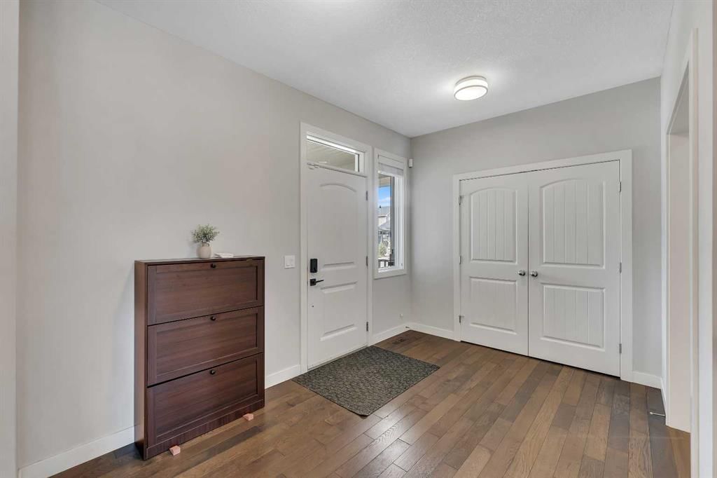 105 Sandpiper Point, Chestermere — photo 4 of 50