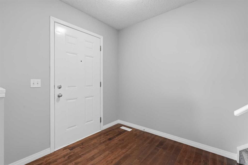 289 Taralake Terrace NE, Calgary — photo 4 of 37