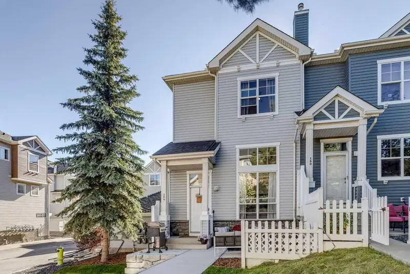 164 Elgin Gardens SE, Calgary — main listing photo