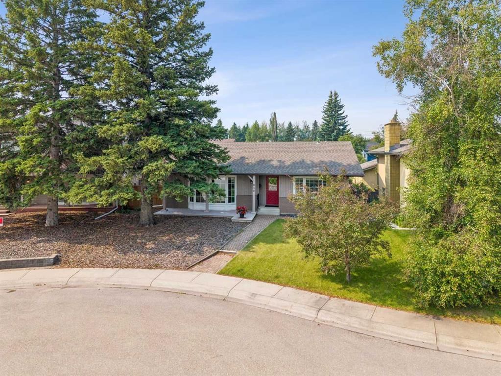 856 Lake Twintree Crescent SE, Calgary — home for sale