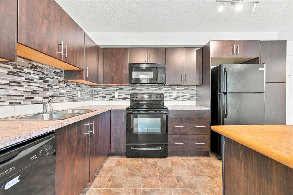 1306, 755 Copperpond Boulevard SE, Calgary — photo 5 of 28