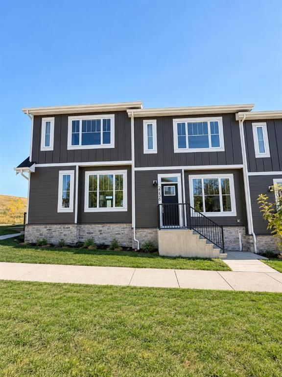 2236 44 Street NW, Calgary — main listing photo