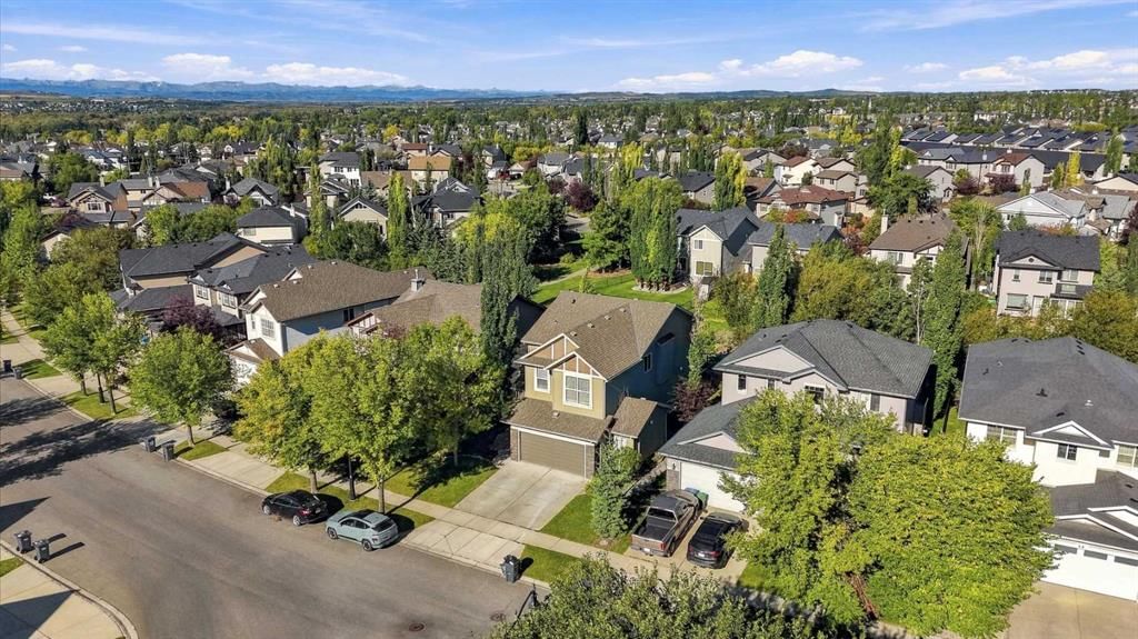 38 Drake Landing Drive, Okotoks — main listing photo