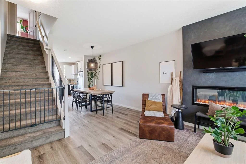 516 West Lakeview Drive, Chestermere — photo 4 of 49