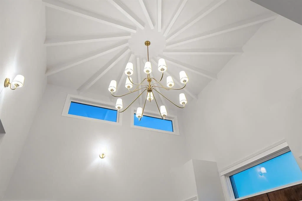 43 Lake Wapta Rise SE, Calgary — photo 4 of 50