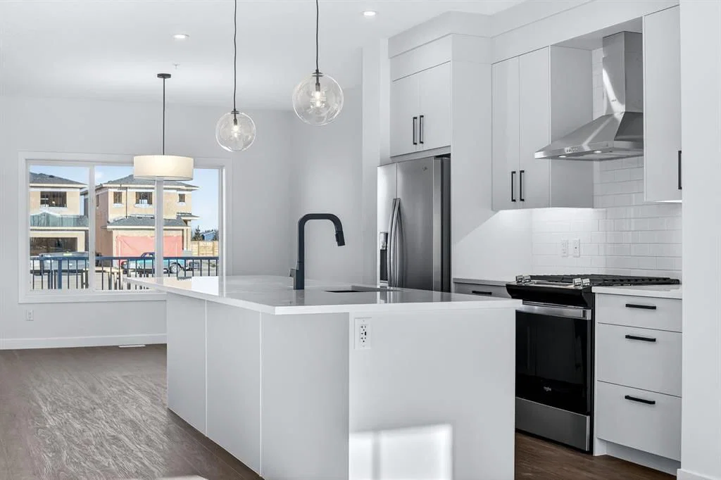 62 Rangeview Path SE, Calgary — photo 4 of 32