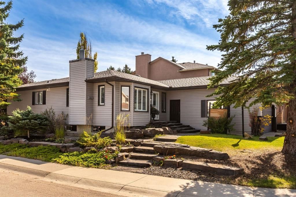505 Edgebank Place NW, Calgary — main listing photo