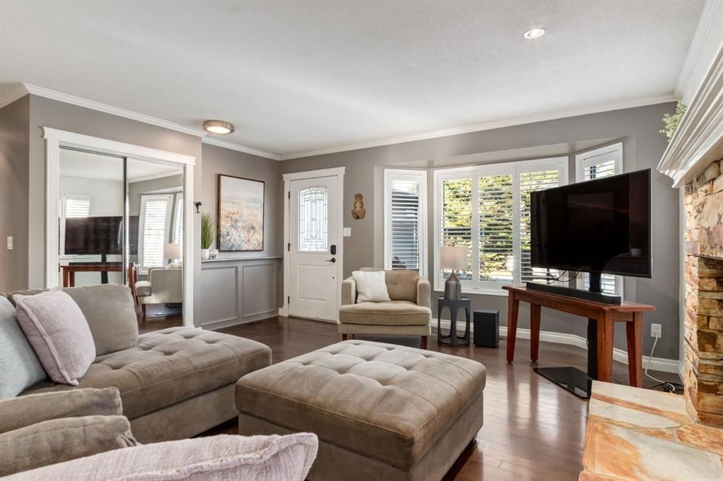 505 Edgebank Place NW, Calgary — photo 3 of 44