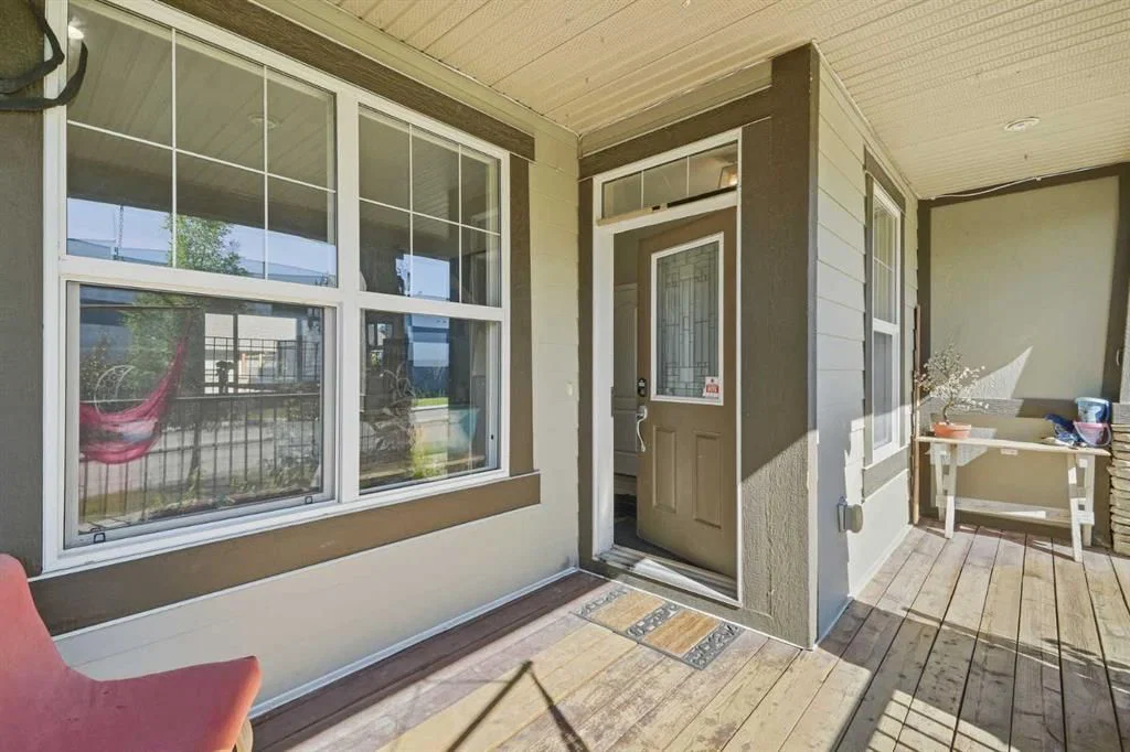 1561 Legacy Circle SE, Calgary — photo 3 of 33