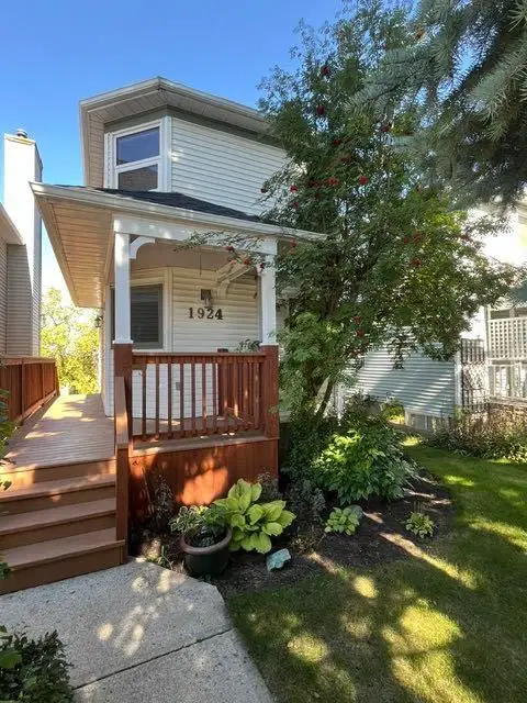 1924 29 Avenue S, Calgary — main listing photo
