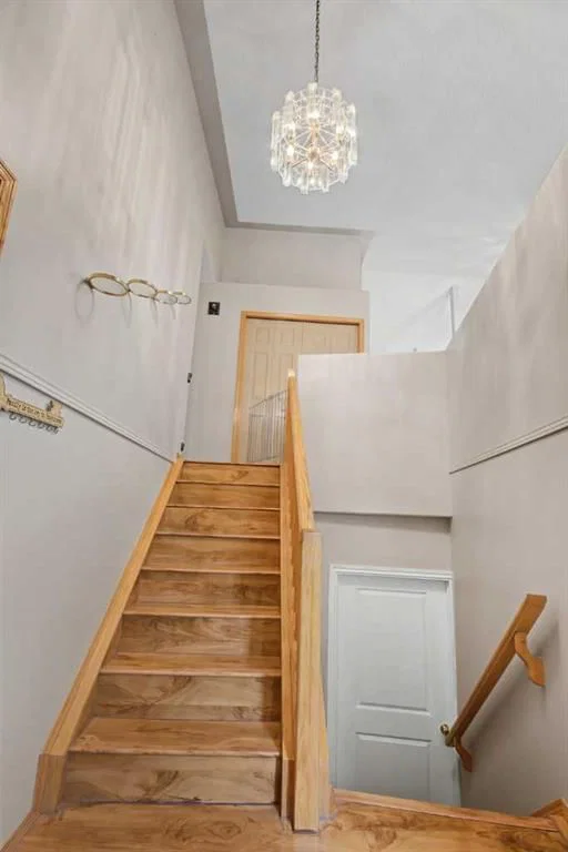 7212 California Boulevard NE, Calgary — photo 4 of 40