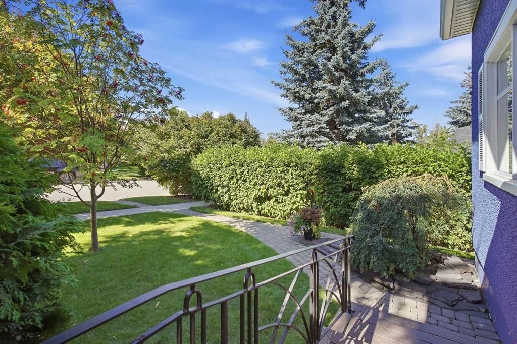 1616 Shelbourne Street SW, Calgary — photo 3 of 50