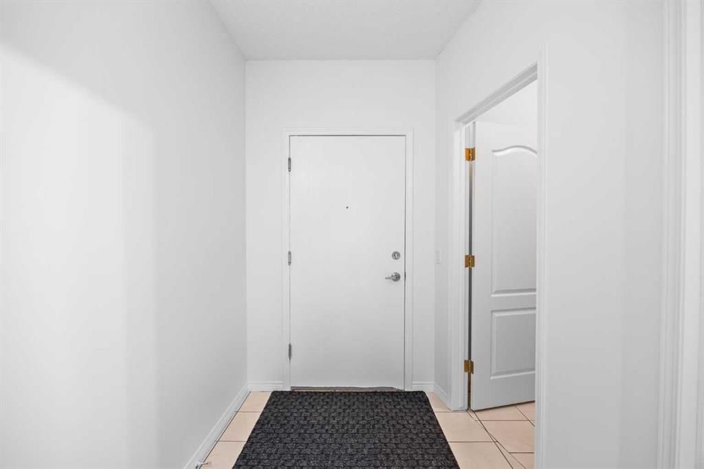 404, 103 10 Avenue NW, Calgary — photo 4 of 35
