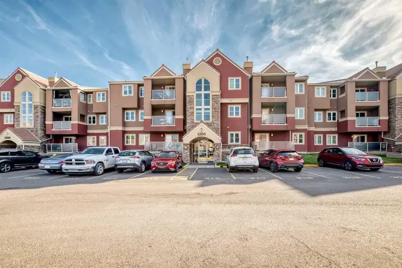 #1222, 1222 Edenwold Heights NW, Calgary — photo 3 of 50