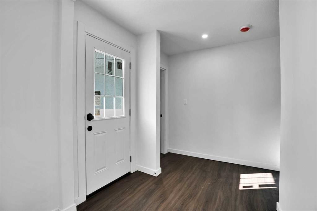 7520 7 Street SW, Calgary — photo 2 of 46