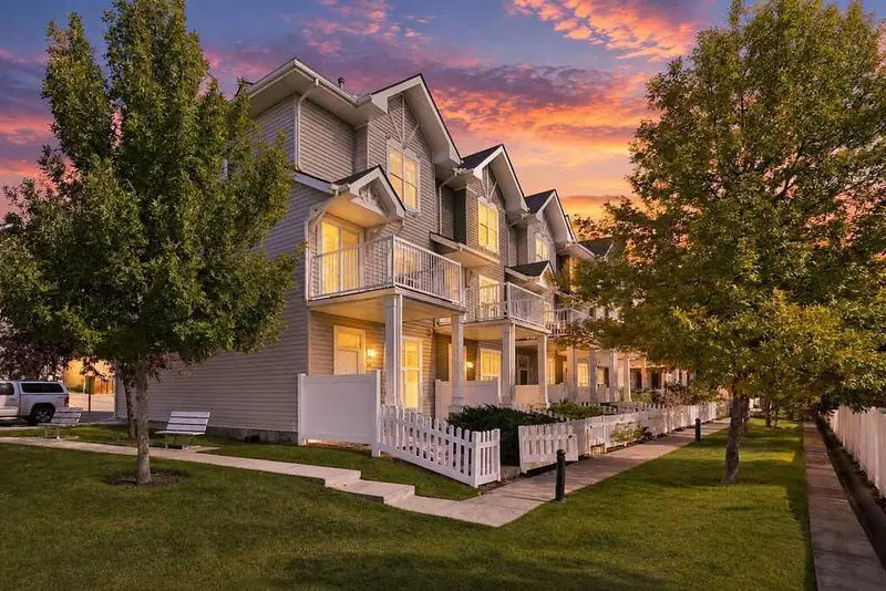 75 Toscana Gardens NW, Calgary — main listing photo