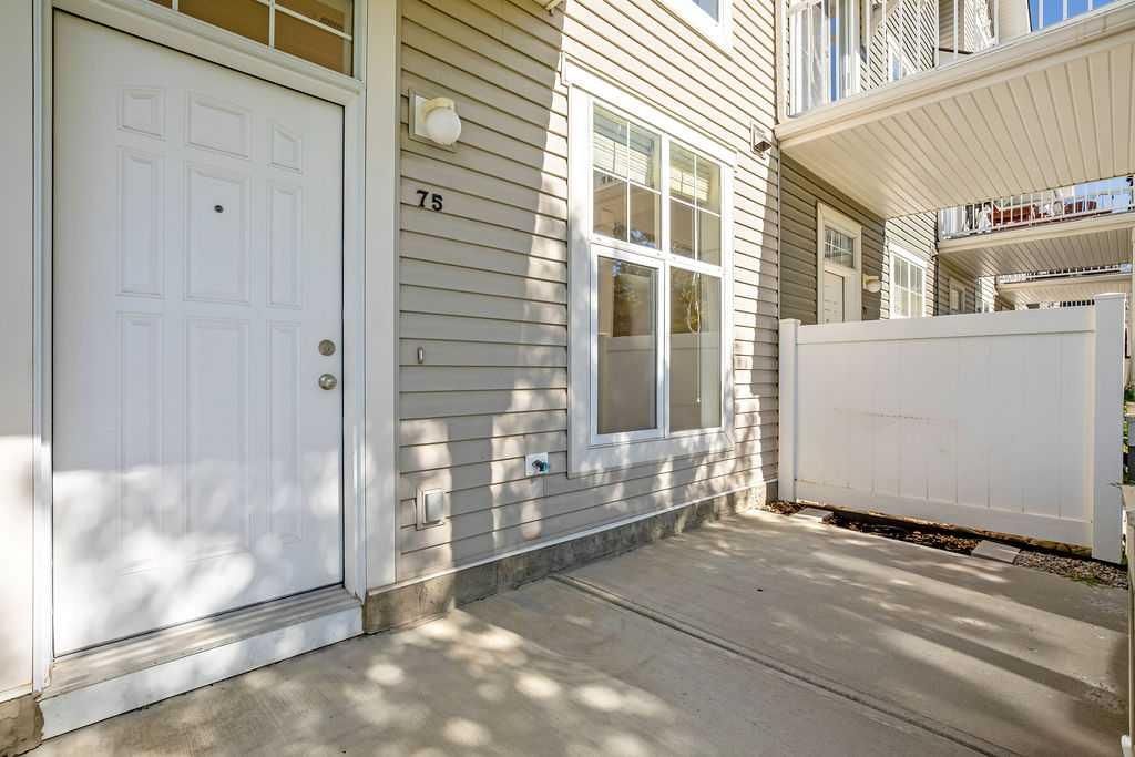 75 Toscana Gardens NW, Calgary — photo 4 of 31