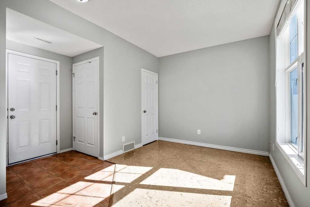 75 Toscana Gardens NW, Calgary — photo 5 of 31