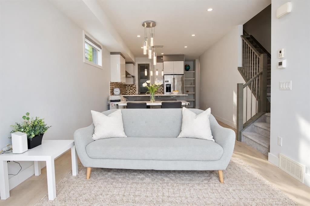 1632 12 Avenue SW, Calgary — photo 3 of 22