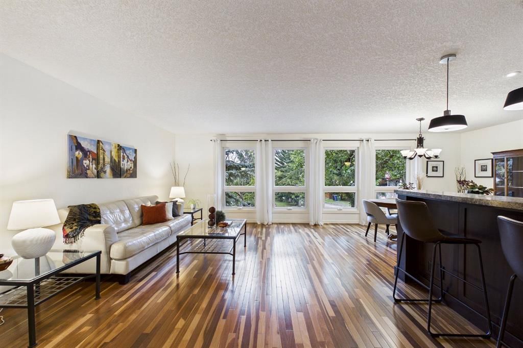 43 Beaconsfield Rise NW, Calgary — photo 3 of 43
