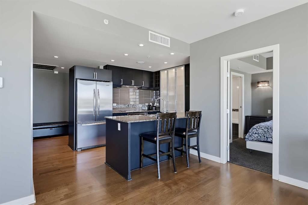1604, 888 4 Avenue SW, Calgary — condo for sale
