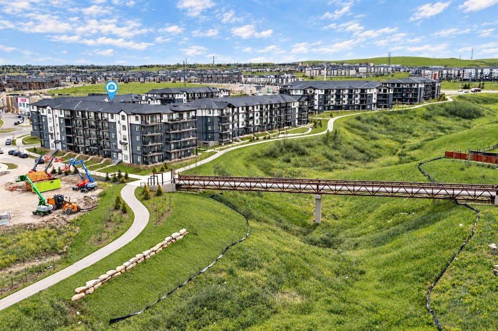 410, 30 Sage Hill Walk NW, Calgary — photo 2 of 36