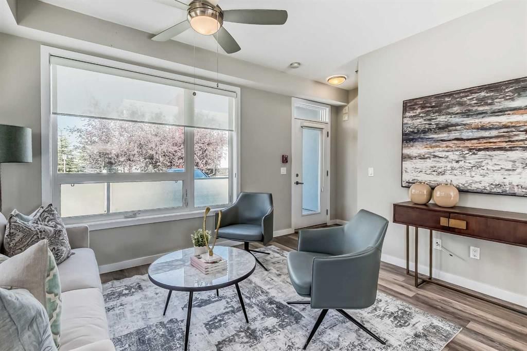 8539 8A Avenue SW, Calgary — photo 5 of 37