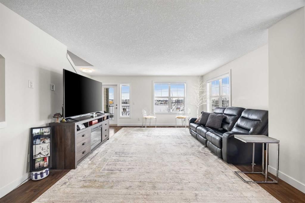 111 Evanscrest Gardens NW, Calgary — photo 2 of 29