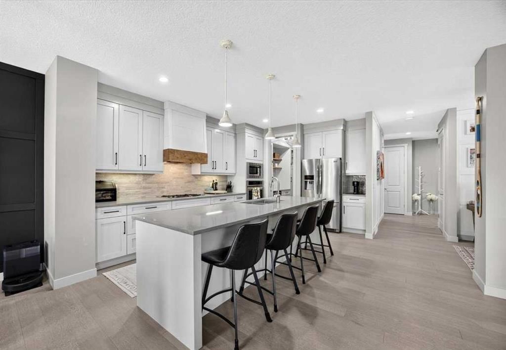 136 Riviera Way, Calgary — detached for sale