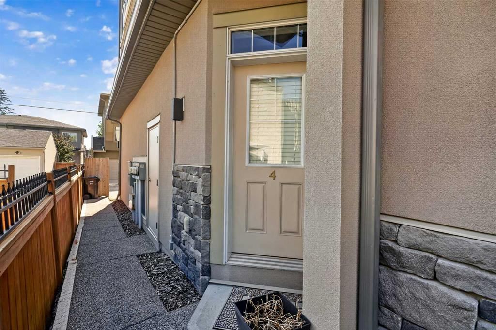 4, 2416 30 Street SW, Calgary — photo 3 of 47
