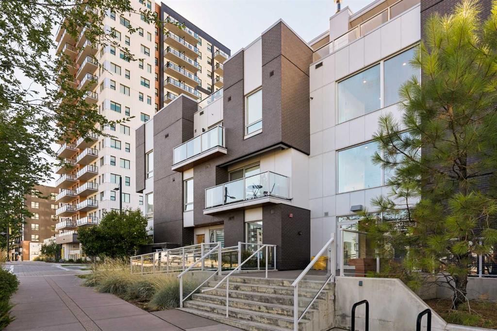 110, 3125 39 Street NW, Calgary — main listing photo