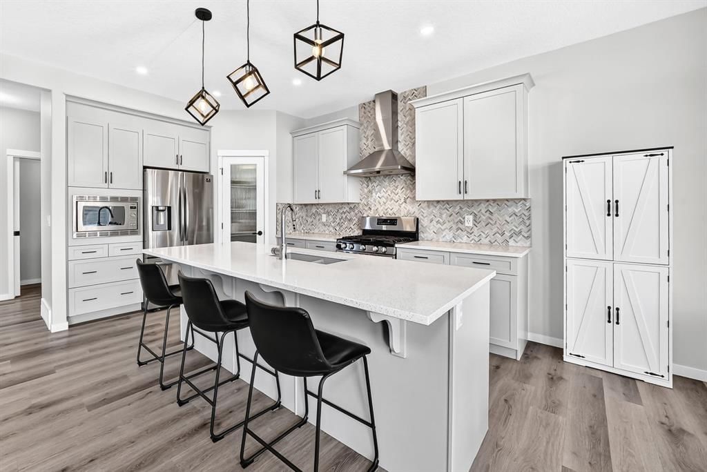 122 Sage Bluff Rise NW, Calgary — photo 4 of 44