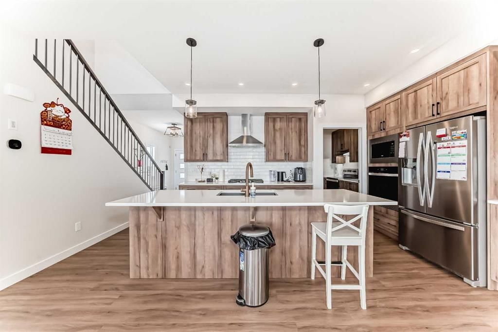10 Verity Landing SW, Calgary — photo 3 of 33