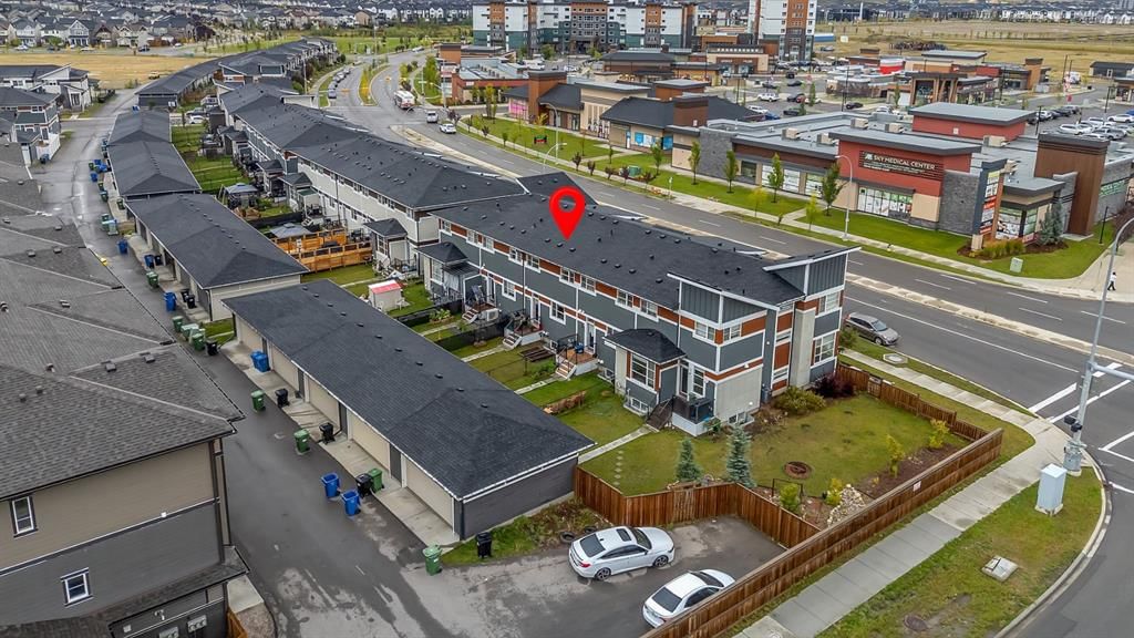 16 Skyview Circle NE, Calgary — photo 2 of 23