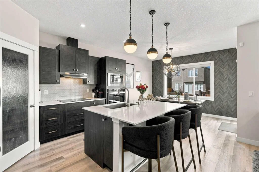 10 Belmont Garden SW, Calgary — photo 2 of 36