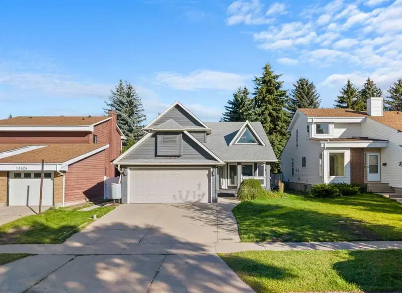 13628 DEER RUN Boulevard SE, Calgary — main listing photo