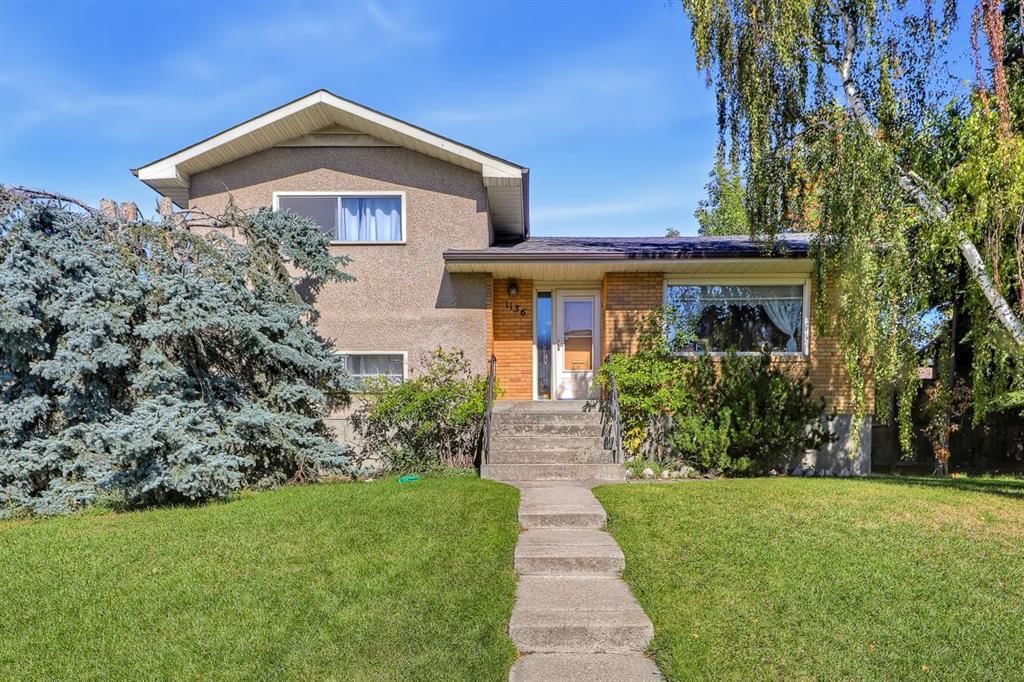 1136 19 Avenue NW, Calgary — main listing photo