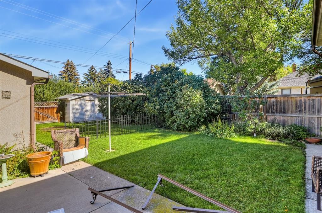 1136 19 Avenue NW, Calgary — photo 5 of 18