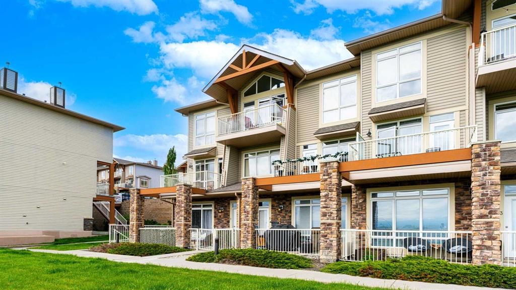 1, 169 Rockyledge View NW, Calgary — photo 2 of 29