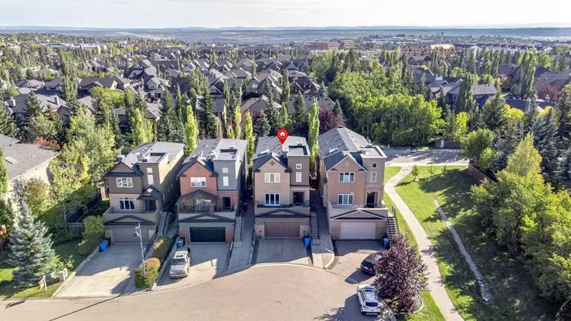 59 Aspen Meadows Green SW, Calgary — photo 2 of 48
