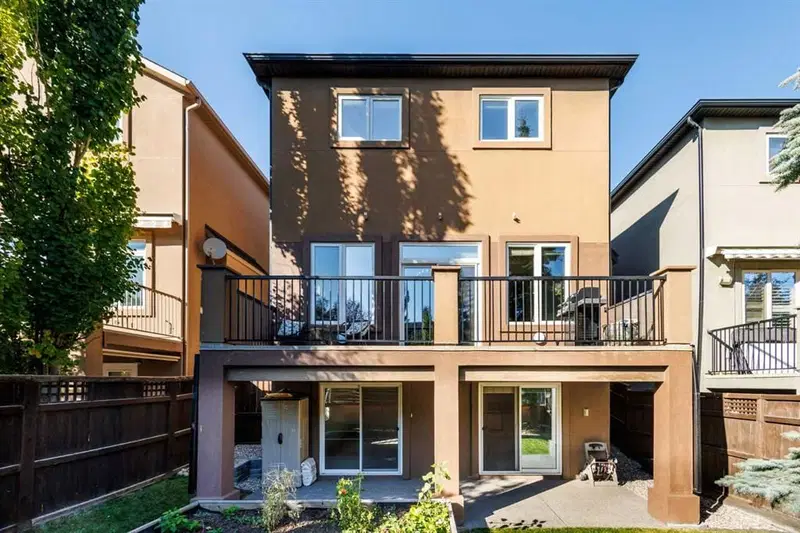59 Aspen Meadows Green SW, Calgary — photo 3 of 48